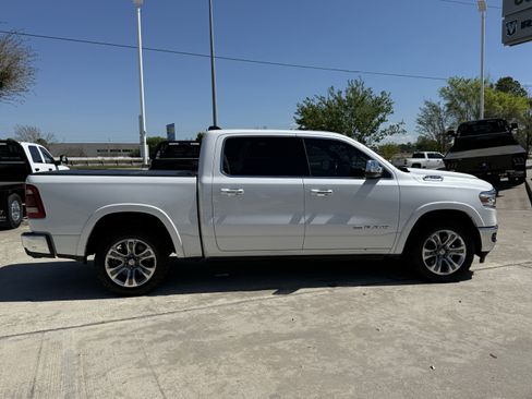 Used 2021 RAM 1500 Limited image 3