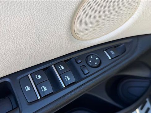 Used 2014 BMW X5 xDrive35d image 15