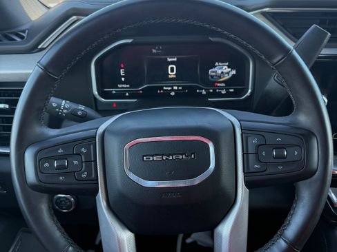Used 2024 GMC Sierra 2500 Denali w/ Denali Reserve Package image 21