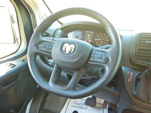 Used 2025 RAM ProMaster 2500 w/ Convenience Group FWD image 21