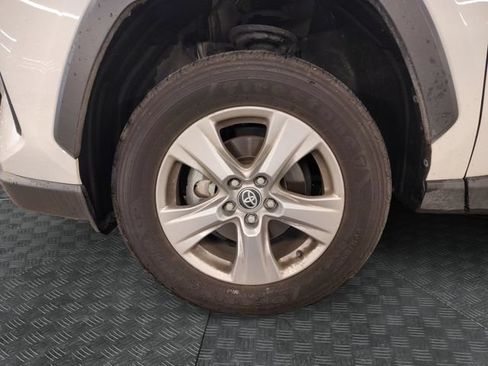 Used 2025 Toyota RAV4 XLE AWD/4WD image 13