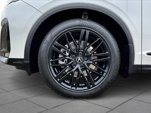 Used 2025 Acura MDX A-Spec image 10