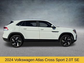 Used 2024 Volkswagen Atlas Cross Sport SE video 2