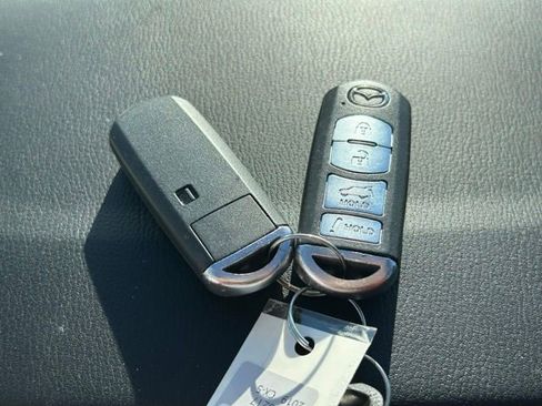 Used 2019 MAZDA CX-5 Touring image 14