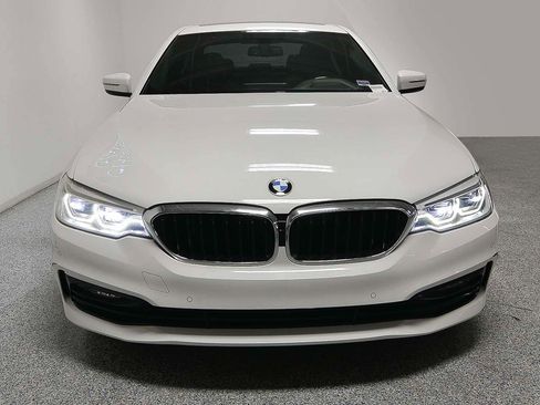 Used 2017 BMW 530i RWD image 3