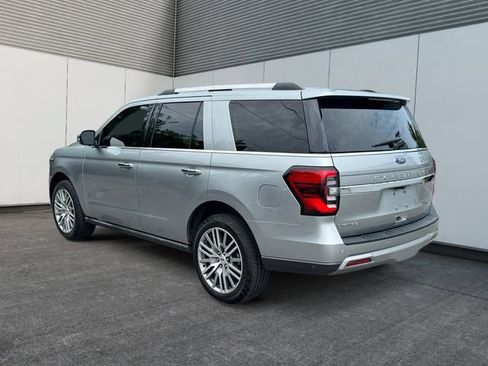 Used 2022 Ford Expedition Limited AWD/4WD image 3