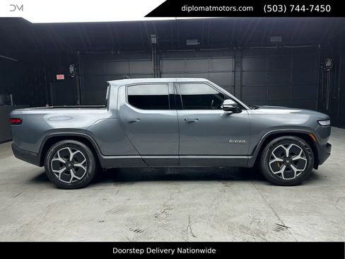 Used 2023 Rivian R1T Adventure image 6
