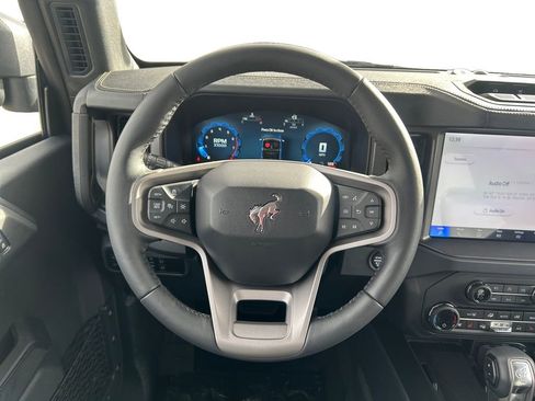 New 2025 Ford Bronco Badlands image 13
