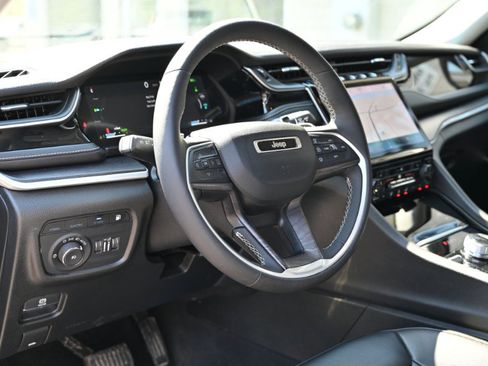 Used 2023 Jeep Grand Cherokee 4WD 4xe image 29