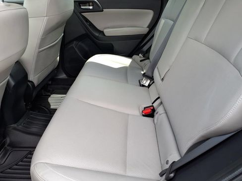 Used 2018 Subaru Forester 2.5i Limited AWD/4WD image 17