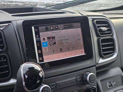 New 2025 RAM ProMaster 2500 w/ Quick Order Package 22G SLT image 13