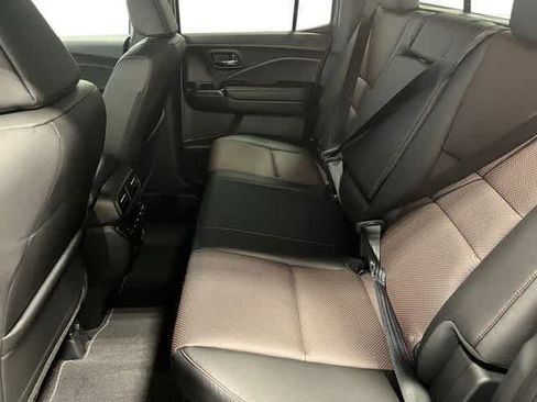Certified 2026 Honda Ridgeline Black Edition image 25