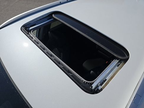 Used 2021 Honda CR-V Touring image 5