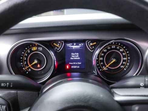 Used 2023 Jeep Wrangler Sport image 15