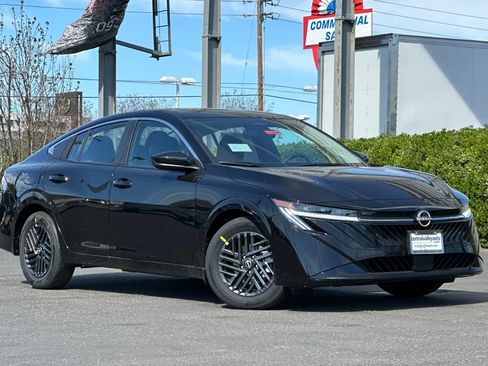 New 2026 Nissan Sentra SV FWD image 2
