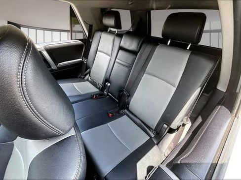Used 2016 Toyota 4Runner 4WD image 21