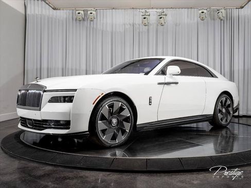 Used 2024 Rolls-Royce Spectre w/ Spectre Launch Package AWD/4WD image 6