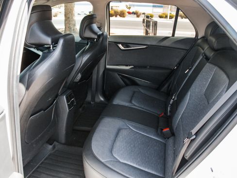 Used 2023 Kia Niro Wave FWD image 26