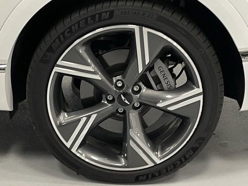 New 2025 Genesis GV80 3.5T Prestige image 8