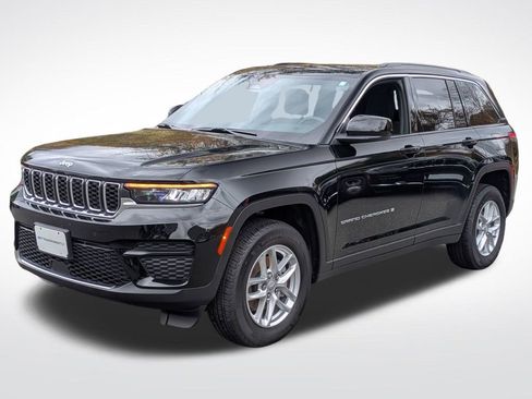 Certified 2025 Jeep Grand Cherokee Laredo X w/ Luxury Tech Group I image 7
