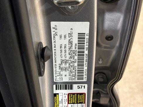 Used 2019 Toyota Tacoma SR5 AWD/4WD image 14