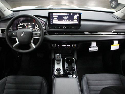 New 2026 Mitsubishi Outlander Trail Edition image 20