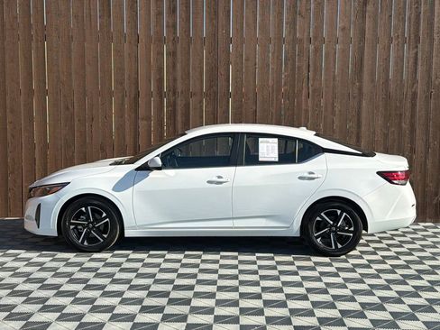 Used 2025 Nissan Sentra SV image 12