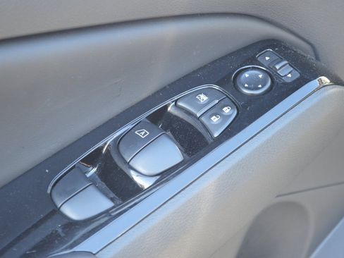 Used 2024 Nissan Altima 2.5 SR w/ SR Premium Package image 23