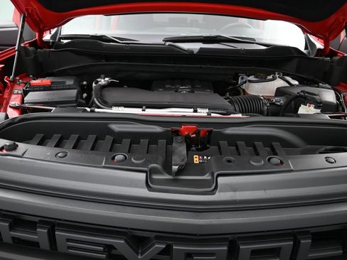 Certified 2025 Chevrolet Silverado 1500 Custom Trail Boss image 36