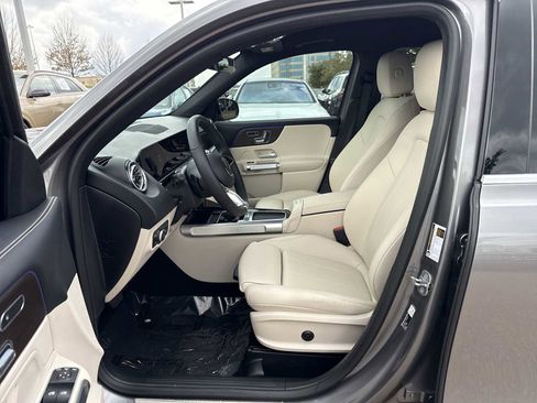 Certified 2026 Mercedes-Benz GLB 250 4MATIC image 2
