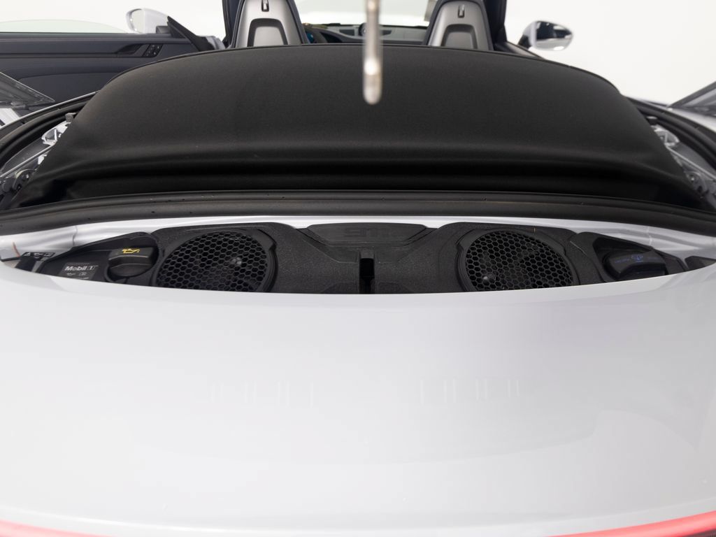 Certified 2025 Porsche 911 Carrera GTS RWD image 45
