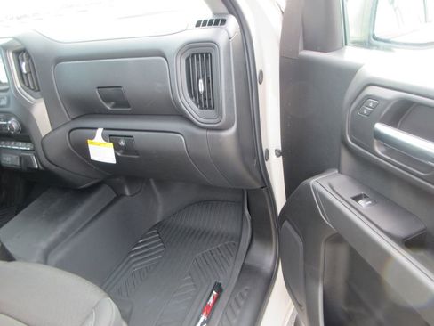 New 2026 Chevrolet Silverado 1500 Custom Trail Boss w/ LPO, Dark Essentials Package image 21