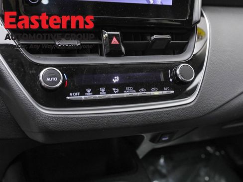 Used 2023 Toyota Corolla LE image 19
