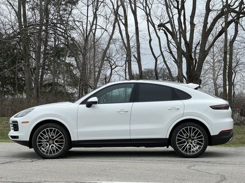 Certified 2021 Porsche Cayenne Coupe image 2