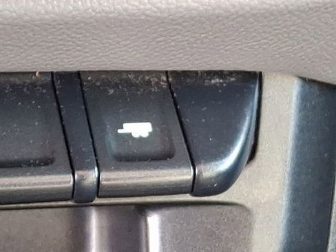 Used 2018 Chevrolet Colorado W/T w/ WT Convenience Package image 26