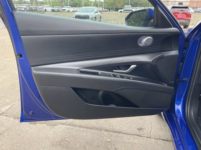 Used 2024 Hyundai Elantra SEL FWD image 10
