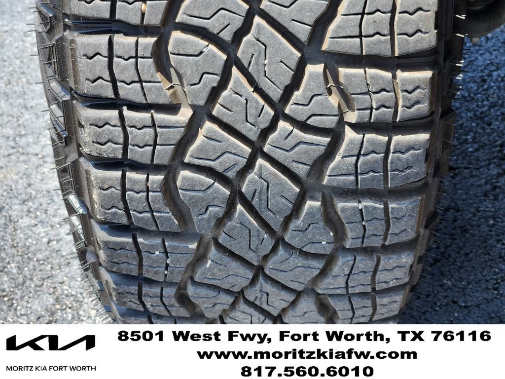 Used 2025 Chevrolet Silverado 1500 Custom Trail Boss AWD/4WD image 10