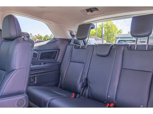 Certified 2025 Subaru Ascent Limited w/ Popular Package #1 AWD/4WD image 15