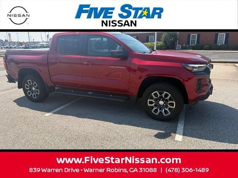 Used 2024 Chevrolet Colorado LT w/ LT Convenience Package III RWD image 16