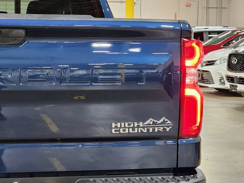 Used 2021 Chevrolet Silverado 1500 High Country w/ Technology Package AWD/4WD image 20