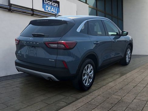 Used 2023 Ford Escape Active AWD/4WD image 3