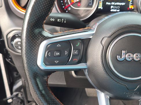 Used 2021 Jeep Gladiator Mojave AWD/4WD image 19