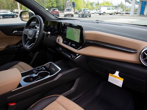 New 2026 Chevrolet Equinox ACTIV w/ Convenience Package III AWD/4WD image 14