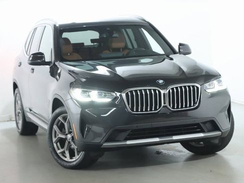 Certified 2022 BMW X3 xDrive30i w/ Premium Package image 2