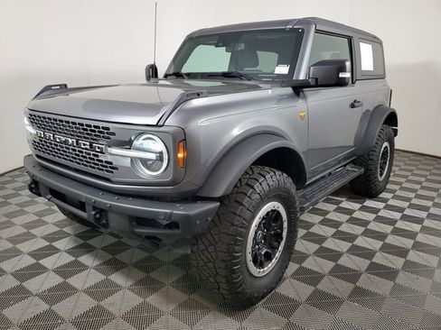 Used 2022 Ford Bronco Badlands AWD/4WD image 3