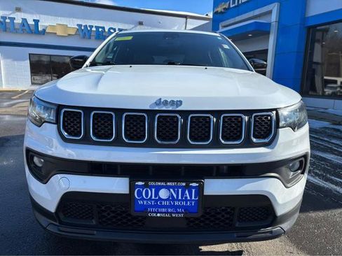 Used 2024 Jeep Compass Latitude AWD/4WD image 14