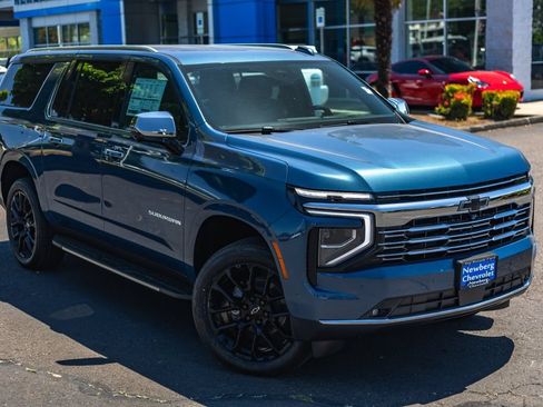 New 2026 Chevrolet Suburban Premier w/ LPO, Illumination Package AWD/4WD image 2