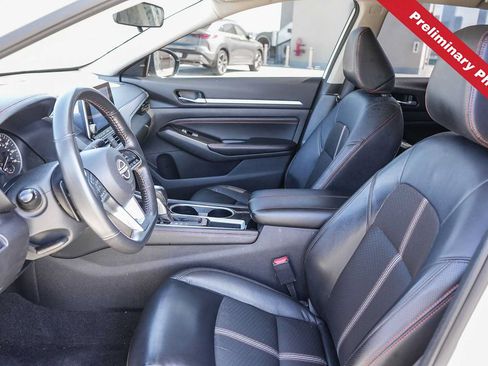 Used 2023 Nissan Altima 2.5 SR FWD image 14