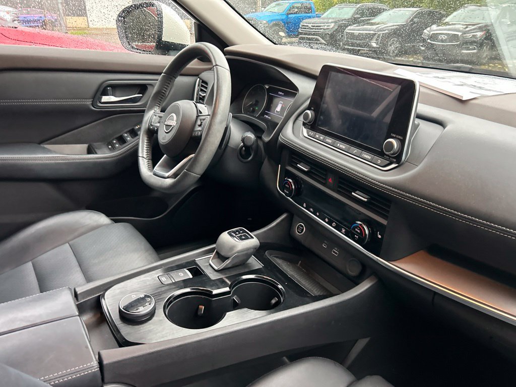 Used 2023 Nissan Rogue SV w/ SV Premium B Package AWD/4WD image 10