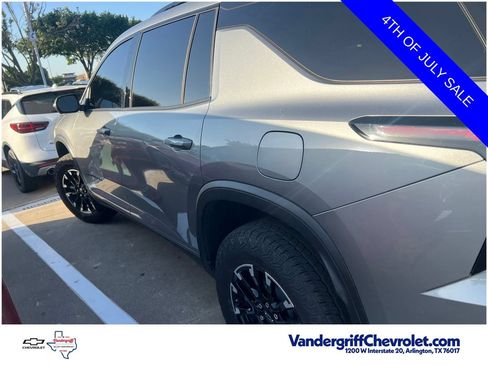 Used 2026 Chevrolet Traverse Z71 w/ Enhanced Driving Package AWD/4WD image 5